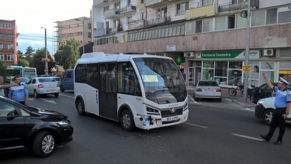 Autobuzul nu a suferit avarii foarte grave