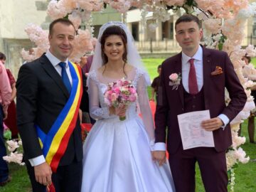Viceprimarul Lucian Harșovschi a oficiat 21 de căsătorii, unele internaționale, la finele săptămânii trecute