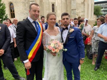 Viceprimarul Lucian Harșovschi a oficiat 21 de căsătorii, unele internaționale, la finele săptămânii trecute