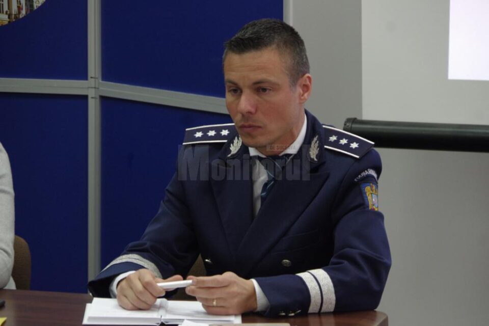 Comisarul-șef Ionuț Epureanu, purtătorul de cuvânt al Inspectoratului de Poliție Județean Suceava Comisarul-șef Ionuț Epureanu, purtătorul de cuvânt al Inspectoratului de Poliție Județean Suceava
