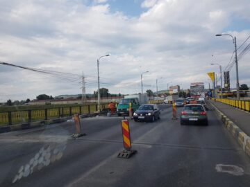 Lucrările de refacere a rosturilor de dilatare de pe podul de la Bazar vor fi finalizate duminică