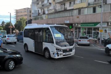 Autobuzul implicat în accident