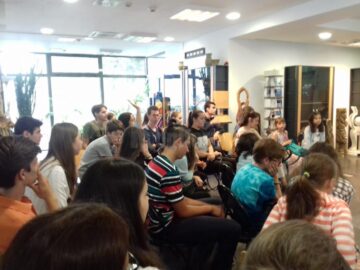 Curs de prim ajutor organizat de Asociația Culturală „Sfântul Mitropolit Dosoftei” și Asociația Tinerilor Ortodocși Suceveni