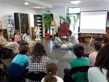 Curs de prim ajutor organizat de Asociația Culturală „Sfântul Mitropolit Dosoftei” și Asociația Tinerilor Ortodocși Suceveni