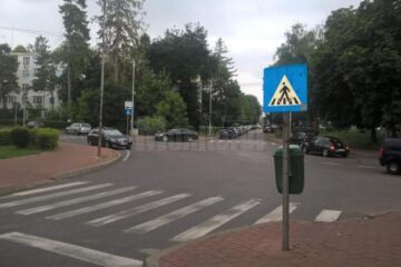 Intersecția străzilor Ciprian Porumbescu cu Mihai Viteazul nu are indicator de cedare a trecerii