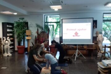 Curs de prim ajutor organizat de Asociația Culturală „Sfântul Mitropolit Dosoftei” și Asociația Tinerilor Ortodocși Suceveni