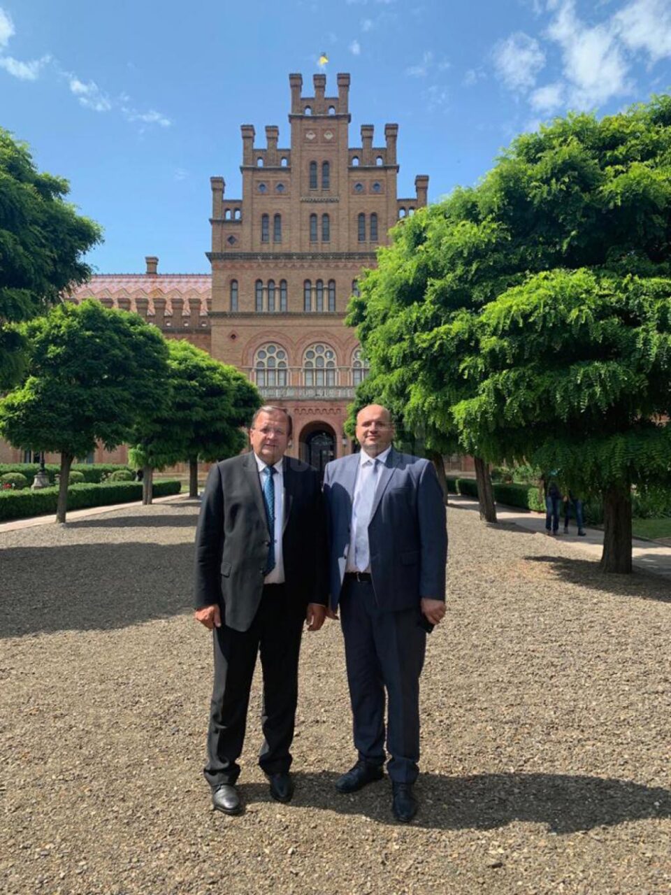 Gheorghe Flutur și președintele Consiliului Regional Cernăuți, Ioan Muntean