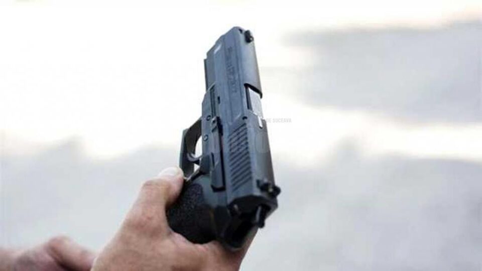 Focuri de armă în încercarea de prindere a unui șofer fugar