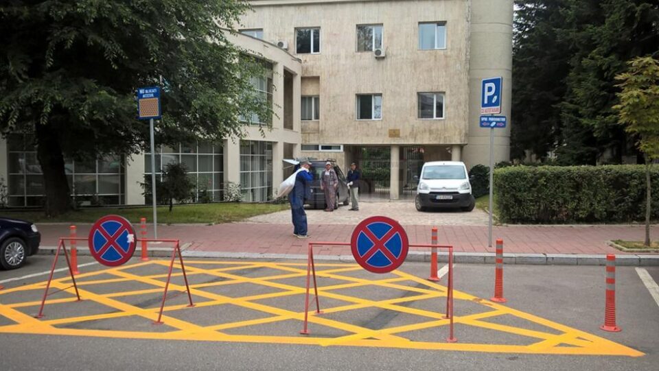 Intrarea spre noul sediu al DIICOT Suceava