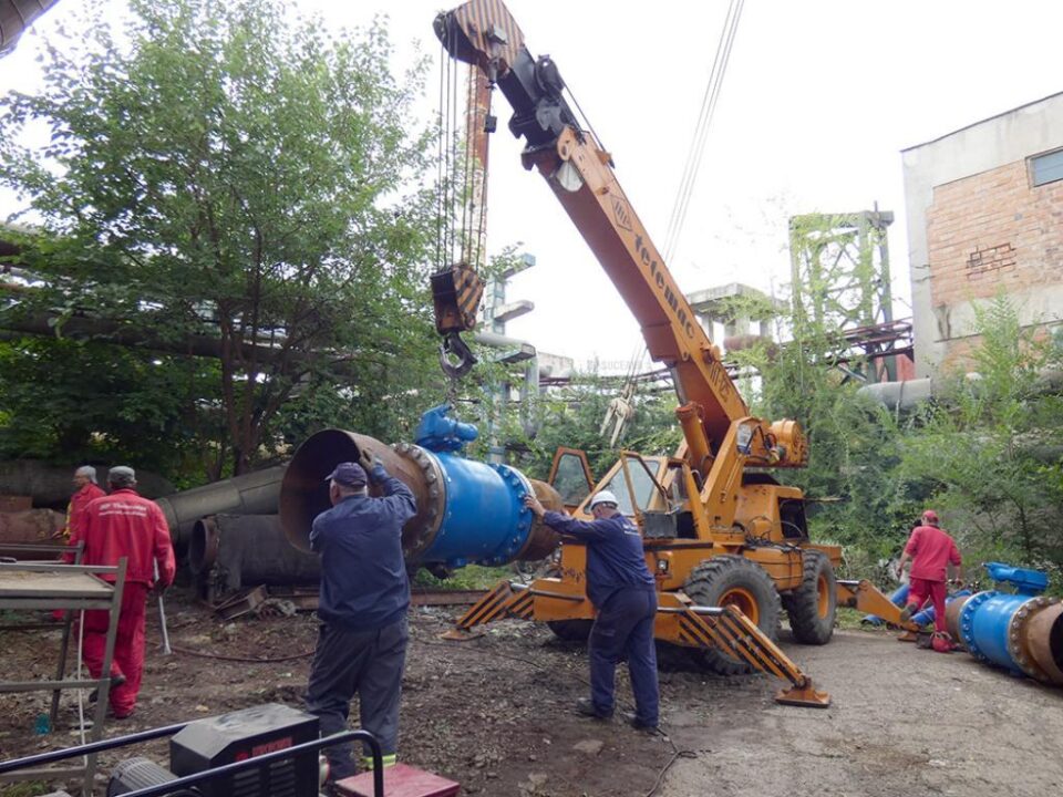 Montarea de vane de sectorizare pe conductele de agent termic primar de la CT II, de unde se bifurcă distribuția spre Burdujeni și restul orașului