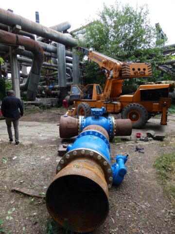 Montarea de vane de sectorizare pe conductele de agent termic primar de la CT II, de unde se bifurcă distribuția spre Burdujeni și restul orașului