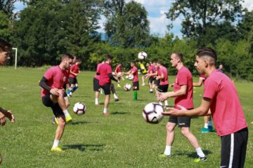 Fotbaliștii Bucovinei se pregătesc săptămâna aceasta în regim de semicantonament Foto: Cristian Plosceac