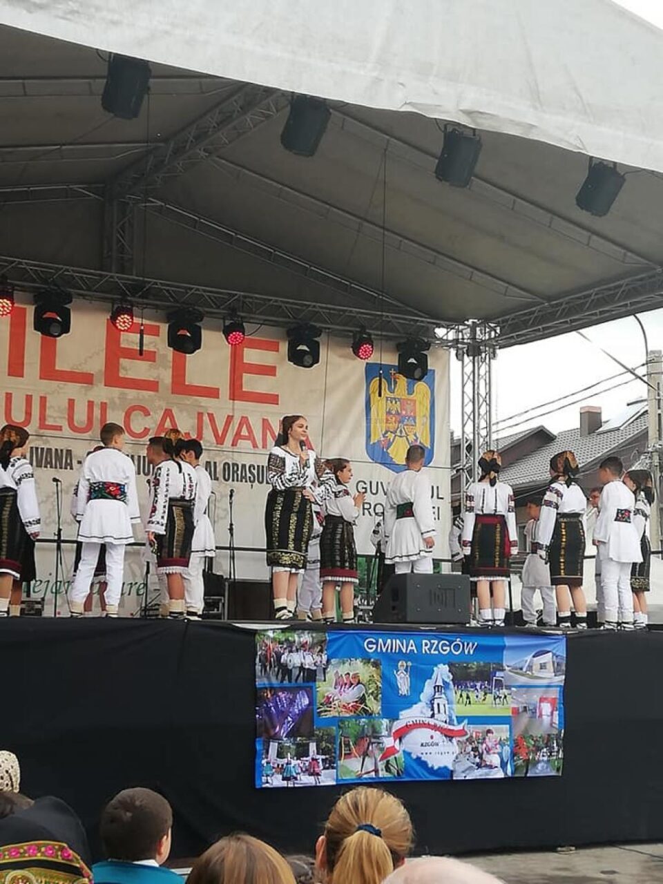 Festivalul folcloric „Din stejar, stejar răsare”, a VIII-a ediție, la Cajvana