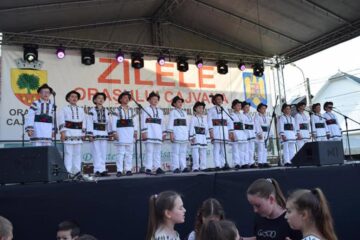 Două zile de evenimente culturale la Cajvana, în cadrul Festivalului folcloric „Din stejar, stejar răsare”, ediția a VIII-a