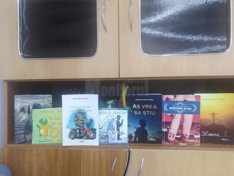 Adolescentul Sebi Crăciun, cu un palmares de șase volume de poezii publicate, invitat la Școala de vară „English as A Jar of Knowledge”, ediția a IV-a