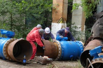 Montarea de vane de sectorizare pe conductele de agent termic primar de la CT II, de unde se bifurcă distribuția spre Burdujeni și restul orașului