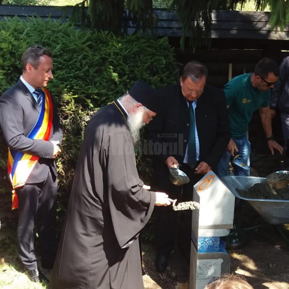 Tot în cadrul "Lunii Diasporei", la Putna a fost inaugurat drumul turistic Via Transilvanica