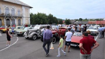 „Roți legendare” - 123 de ani de la apariția primului vehicul în Fălticeni