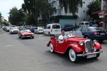 „Roți legendare” - 123 de ani de la apariția primului vehicul în Fălticeni