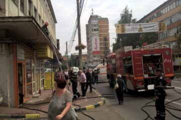 Incendiu la atelierul de cizmarie din zona stației Bancă