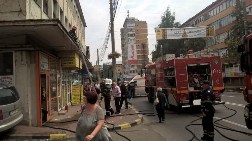 Incendiu la atelierul de cizmarie din zona stației Bancă