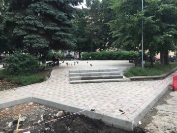 Viceprimarul Lucian Harșovschi supraveghează în teren evoluția lucrărilor de reabilitare stradală din municipiul Suceava