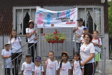 Peste 100 de membri ai Fundației FARA s-au reunit recent la Cacica