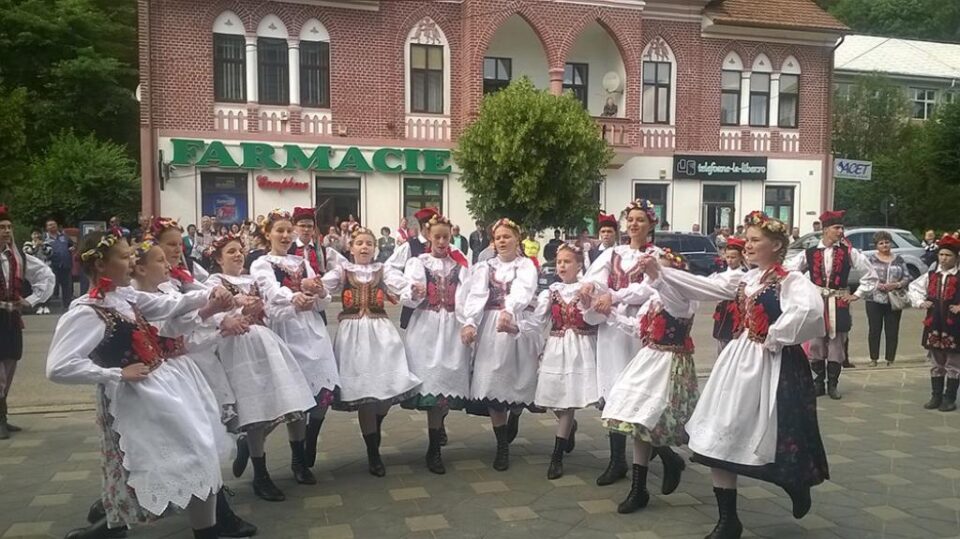 Festivalul Internațional „Dorna, plai de joc și cântec”