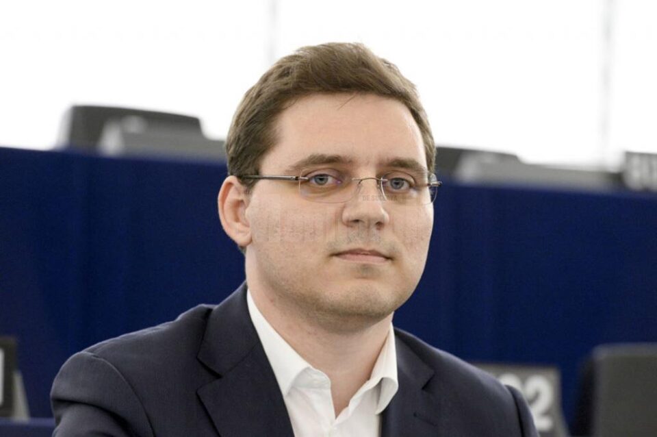 Președintele PES Activists România, Victor Negrescu