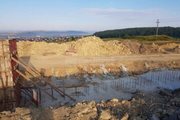 Amenajarea platformei betonate pentru divizia de transport electric, în Burdujeni Sat