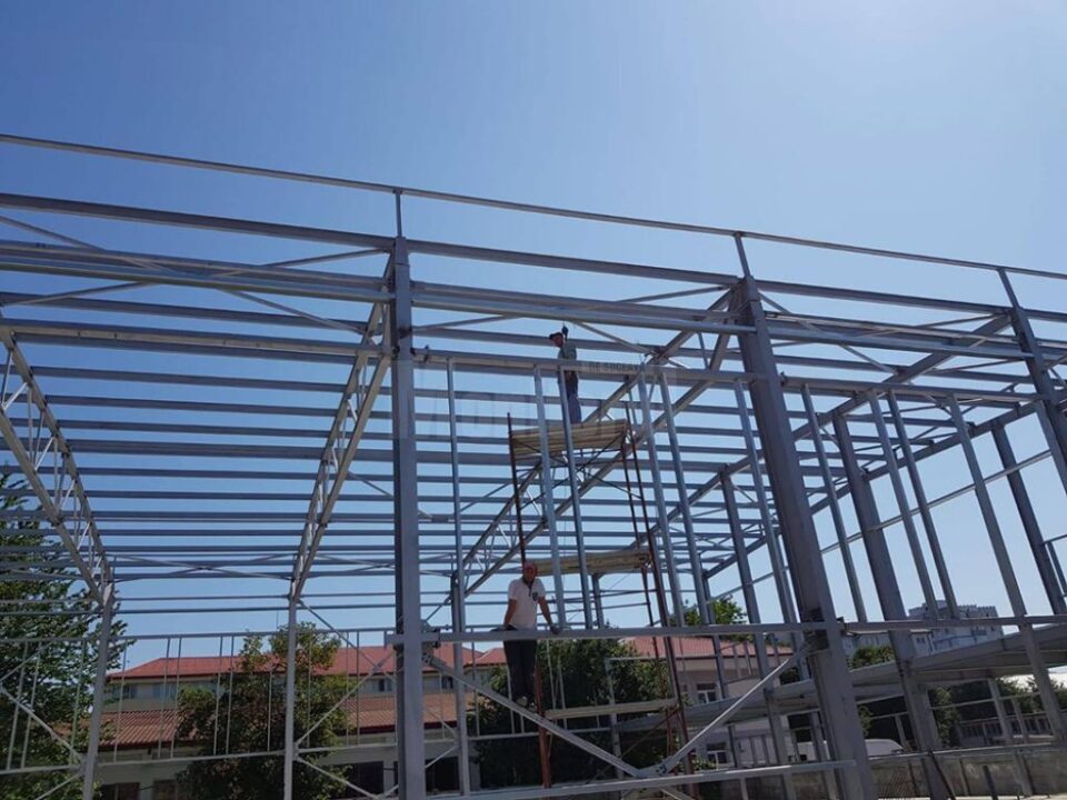 Lucrările de realizare a sălii de gimnastică a Colegiului Național "Spiru Haret"