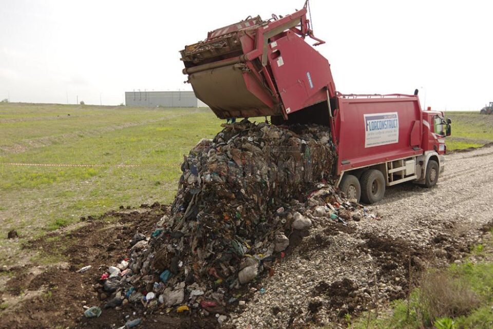 Contractul de operare a depozitului de deșeuri de la Moara se va semna la peste doi ani de la începerea licitației de atribuire