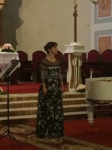 Soprana Simona Mihai, violonistul George Zacharias și pianistul Spyros Souladakis, concert de excepție, sâmbătă, la Biserica Romano-Catolică Suceava