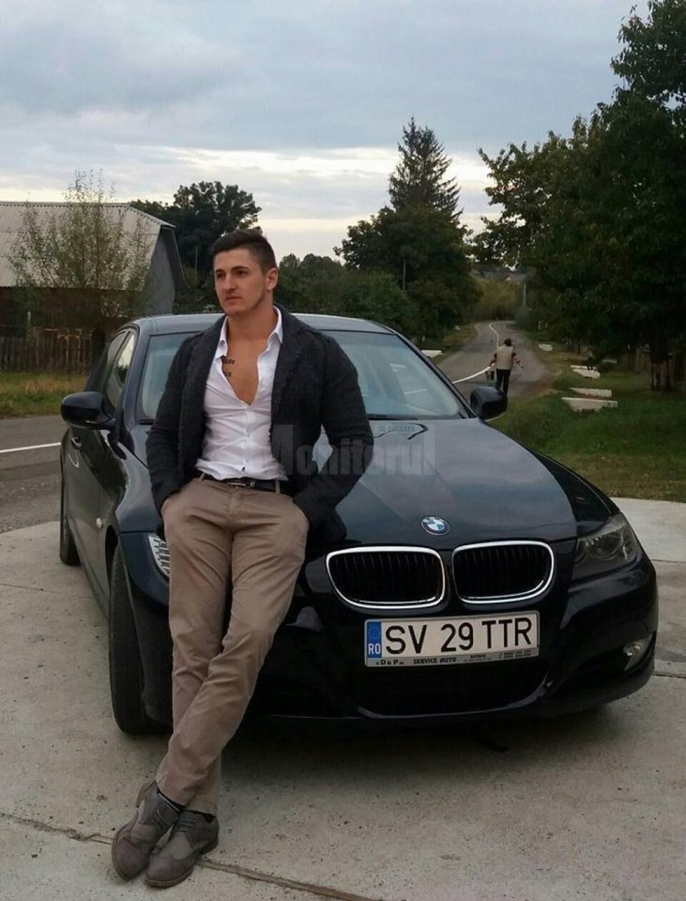 Ionuț Tătărău, tânărul care reclamă furtul de 100.000 de euro