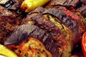 Musaca de chiftele și vinete. Foto: facebook.com/cahidesultan