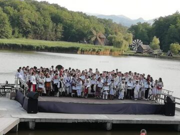 Tineri meșteșugari suceveni, premiați la Olimpiada meșteșugurilor artistice tradiționale, ediția a XXIV-a, la Sibiu