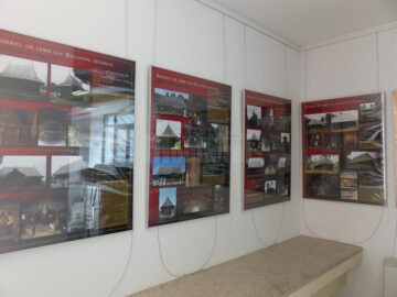 Adevărate opere de artă ale meșterilor populari, „Biserici de lemn din Bucovina istorică”, în imagini și documente, pot fi văzute la Muzeul de Istorie