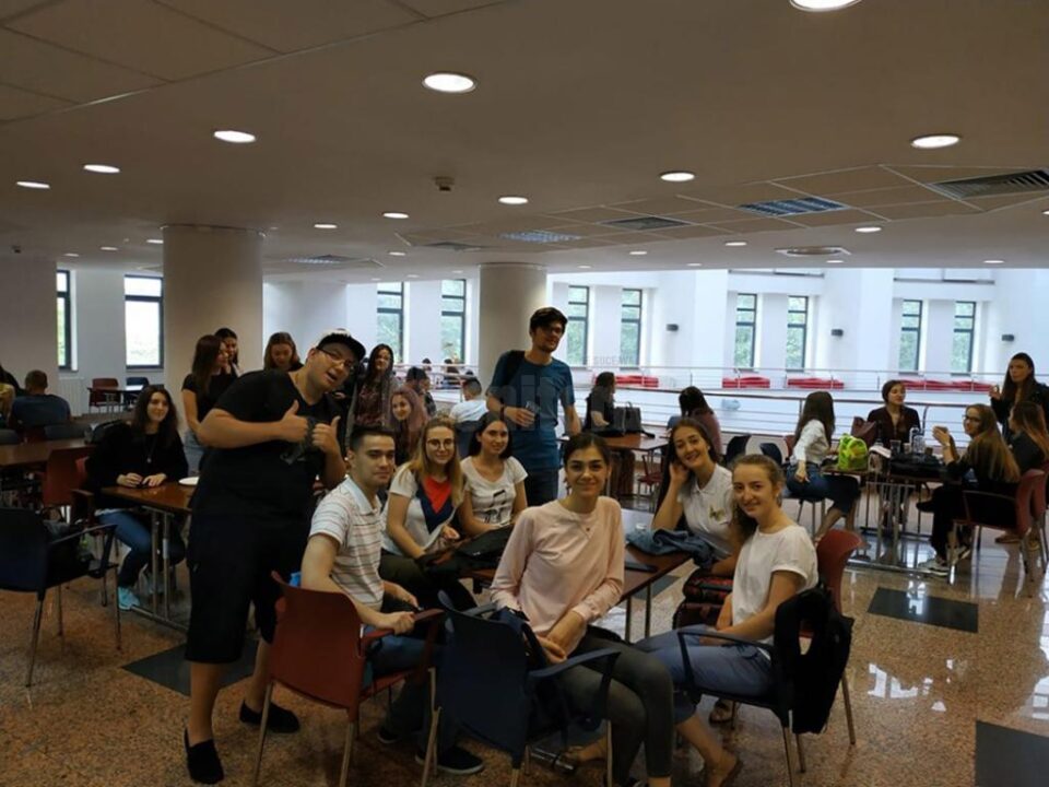 Studenți suceveni, prezenți la o școală de vară internațională desfășurată la București