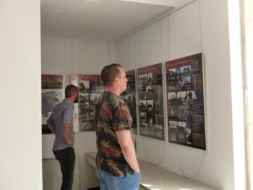 Adevărate opere de artă ale meșterilor populari, „Biserici de lemn din Bucovina istorică”, în imagini și documente, pot fi văzute la Muzeul de Istorie