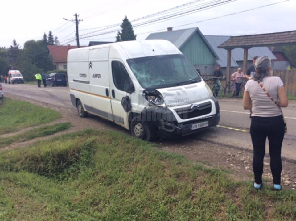 Autoutilitara implicată în accident