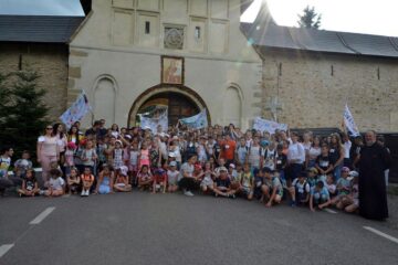 Aproape 200 de copii și tineri au participat la Tabăra de vară „Suflet bucovinean”, ediția a III-a, la Vicovu de Sus