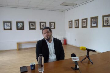 Managerul Muzeului de Artă „Ion Irimescu” din Fălticeni, Teodor Brădățanu