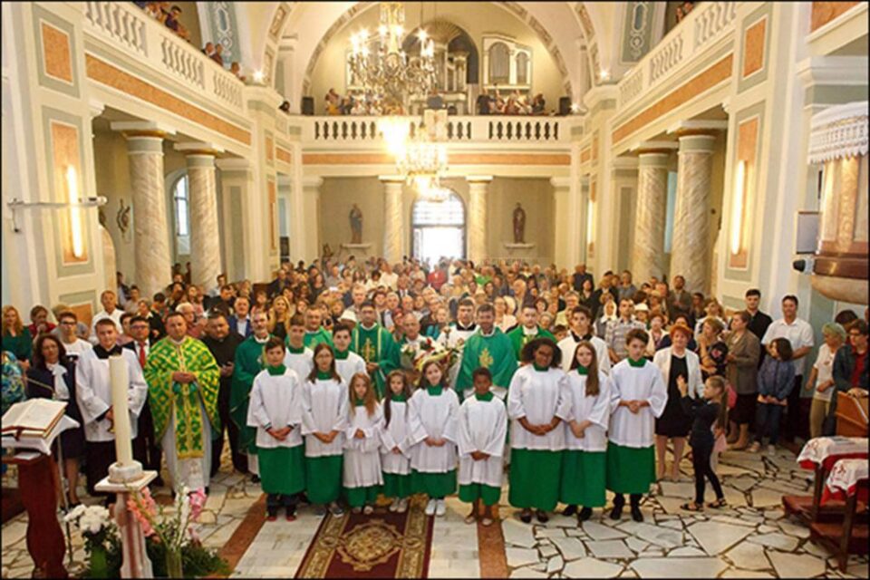 Sf. Liturghie de rămas bun, Biserica Romano-Catolică "Sfântul Ioan Nepomuk" Suceava