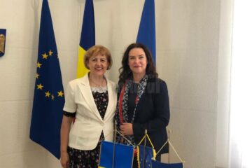 Delegația românească, însoțită de conducerea Teatrului Dramatic Olga Kobileanska Cernăuți, a fost primită la Consulatul General al României la Cernăuți