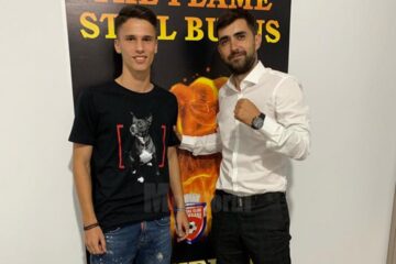 Aleksandru Longher (stânga), alături de impresarul Marian Perju