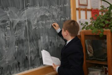 Școala începe pe 9 septembrie