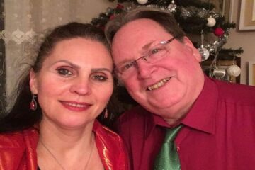 Premm Montia fost descoperită moartă alături de partenerul de viață, Robert Tully, un bărbat de 71 de ani cu cetățenie americană