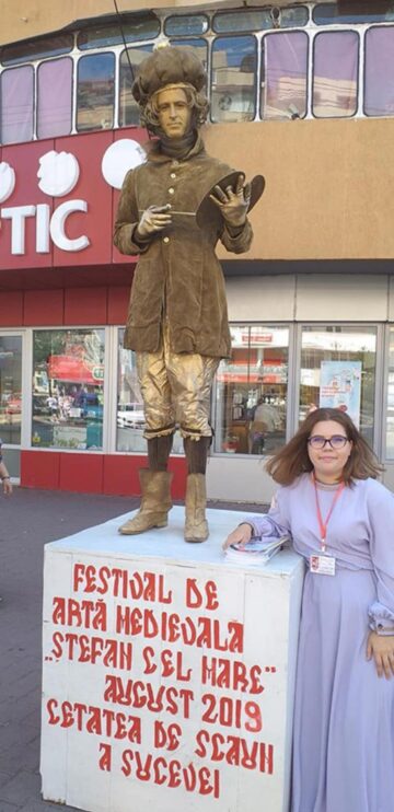 Statui vivante pe străzile Sucevei