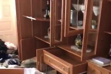 Casa răvășită de hoți