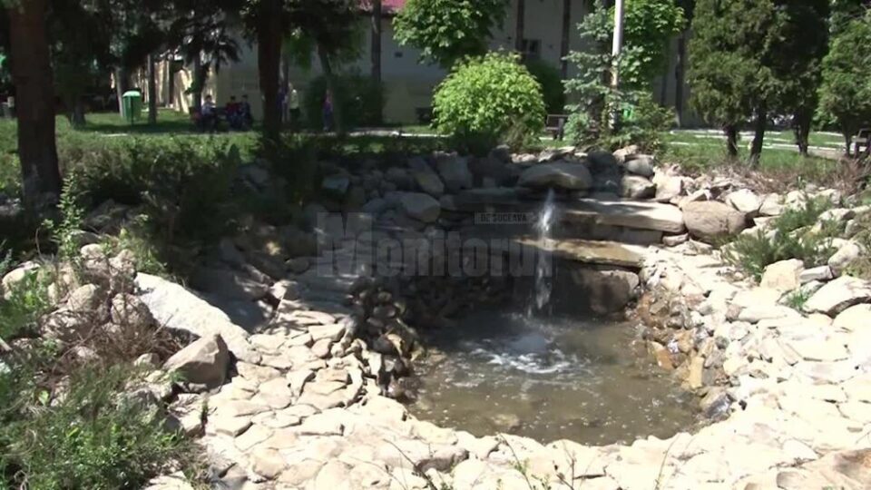 Fântânile arteziene, foarte căutate pe timp de caniculă